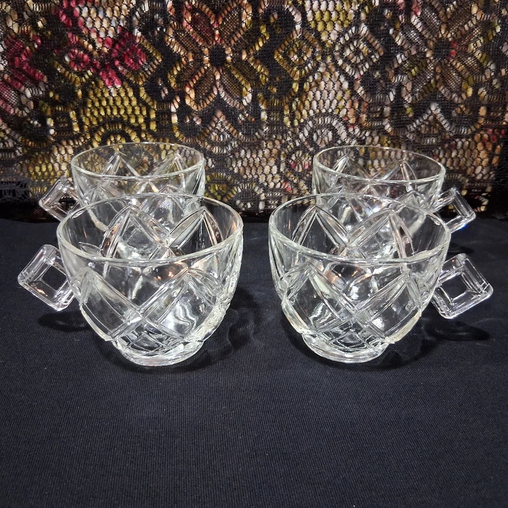 Vintage Colony Diamond Block Lattice Clear Glass Teacups Punch Pitman-Dreitzer